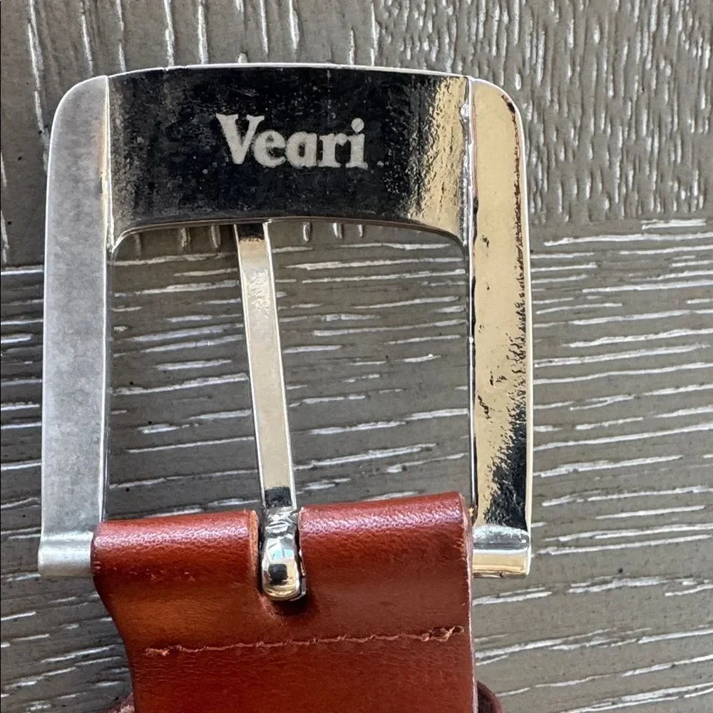 Veari men brown